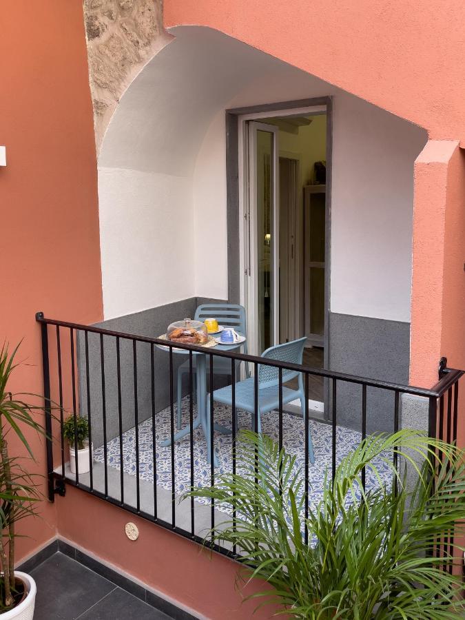 Emma Dimore Lägenhet Castellammare di Stabia Exteriör bild